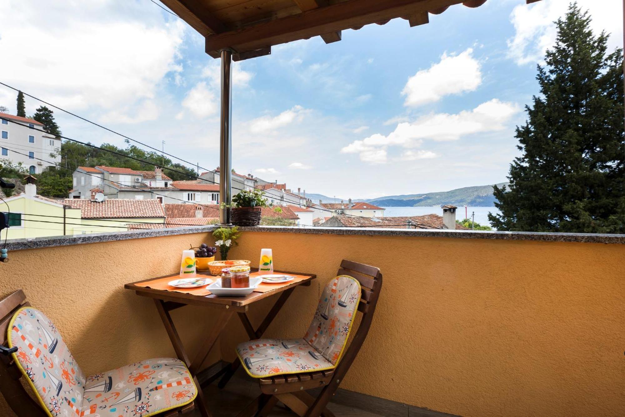 Apartmani I Soba Roberto I Mirjana Valun Εξωτερικό φωτογραφία