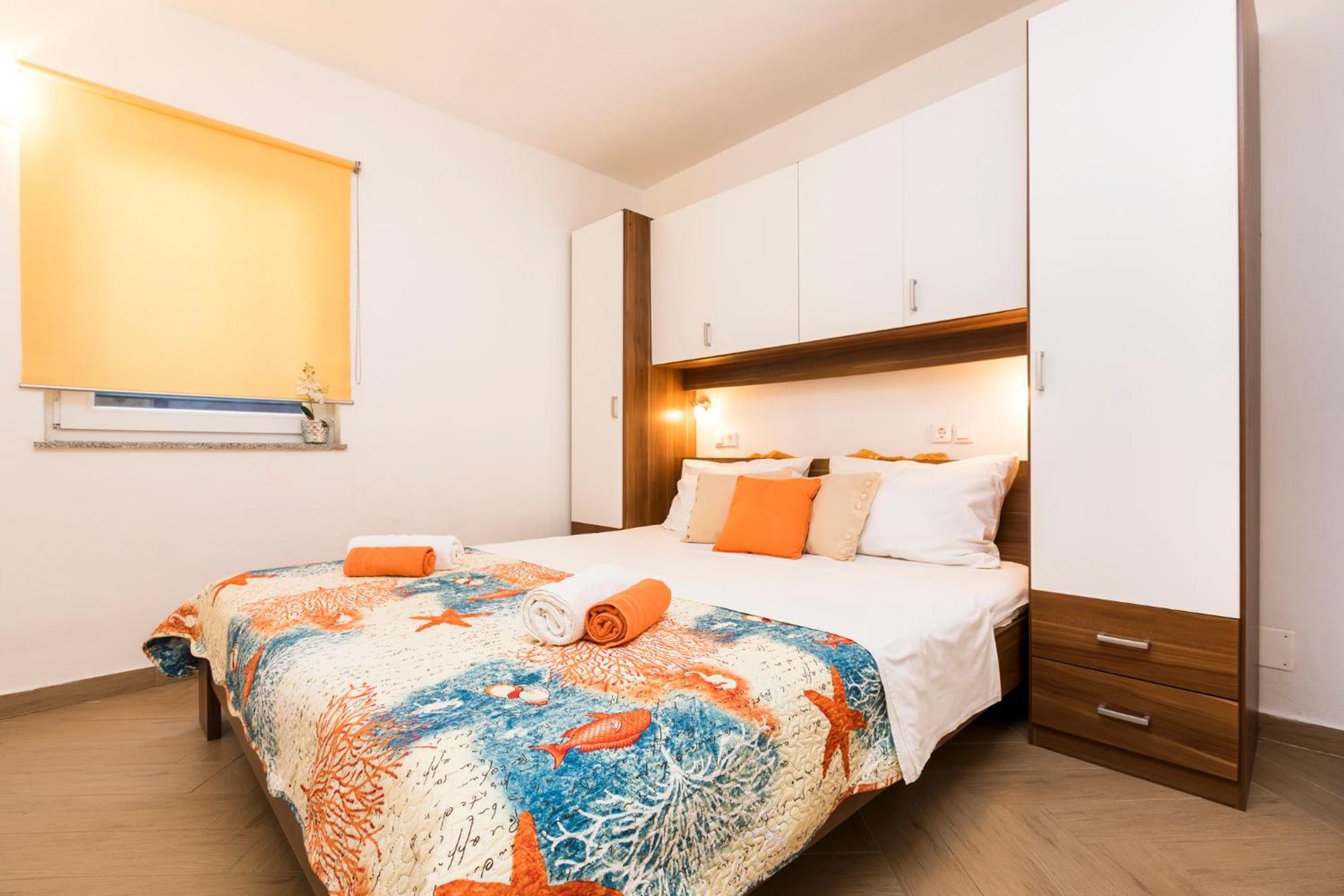 Apartmani I Soba Roberto I Mirjana Valun Εξωτερικό φωτογραφία