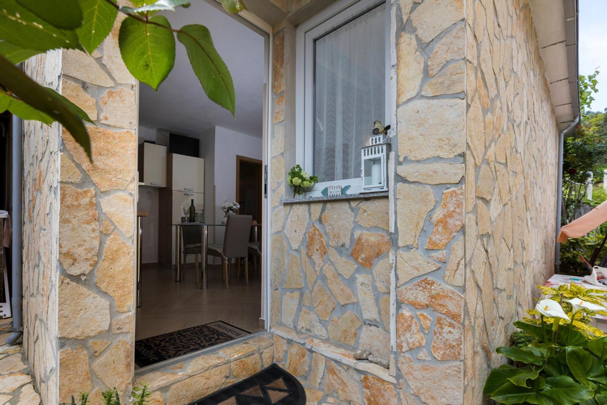 Apartmani I Soba Roberto I Mirjana Valun Εξωτερικό φωτογραφία