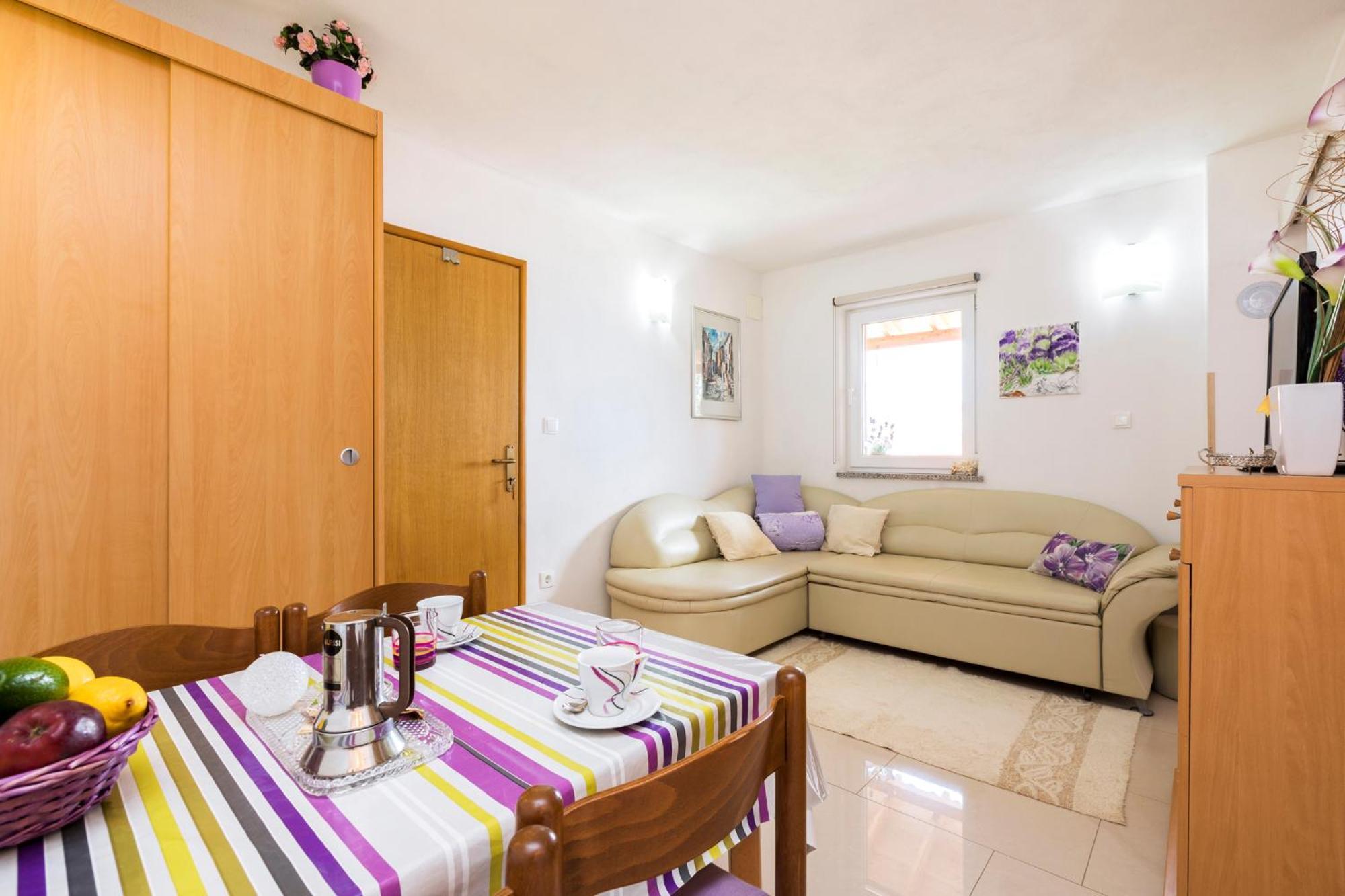 Apartmani I Soba Roberto I Mirjana Valun Εξωτερικό φωτογραφία