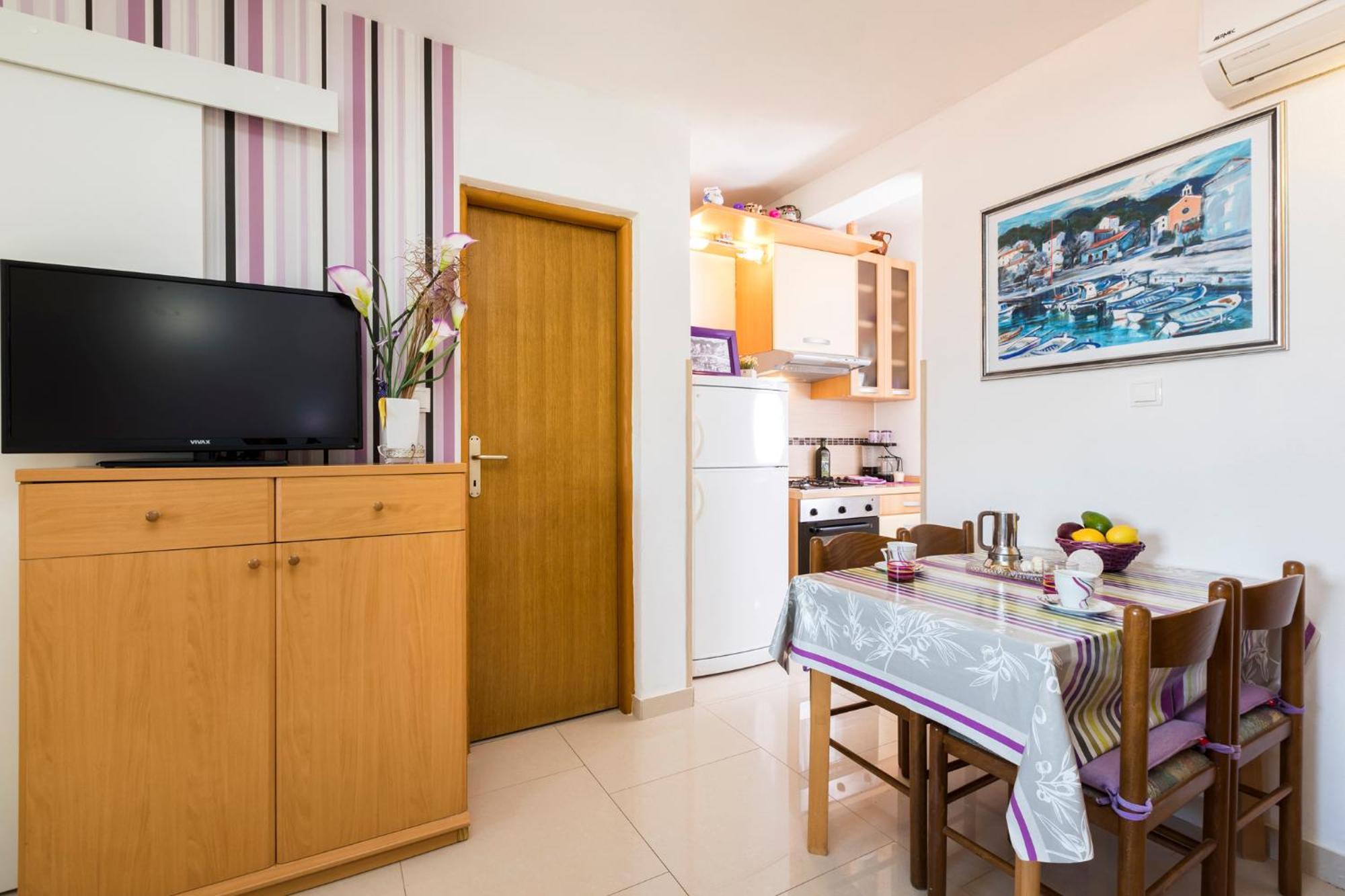 Apartmani I Soba Roberto I Mirjana Valun Εξωτερικό φωτογραφία